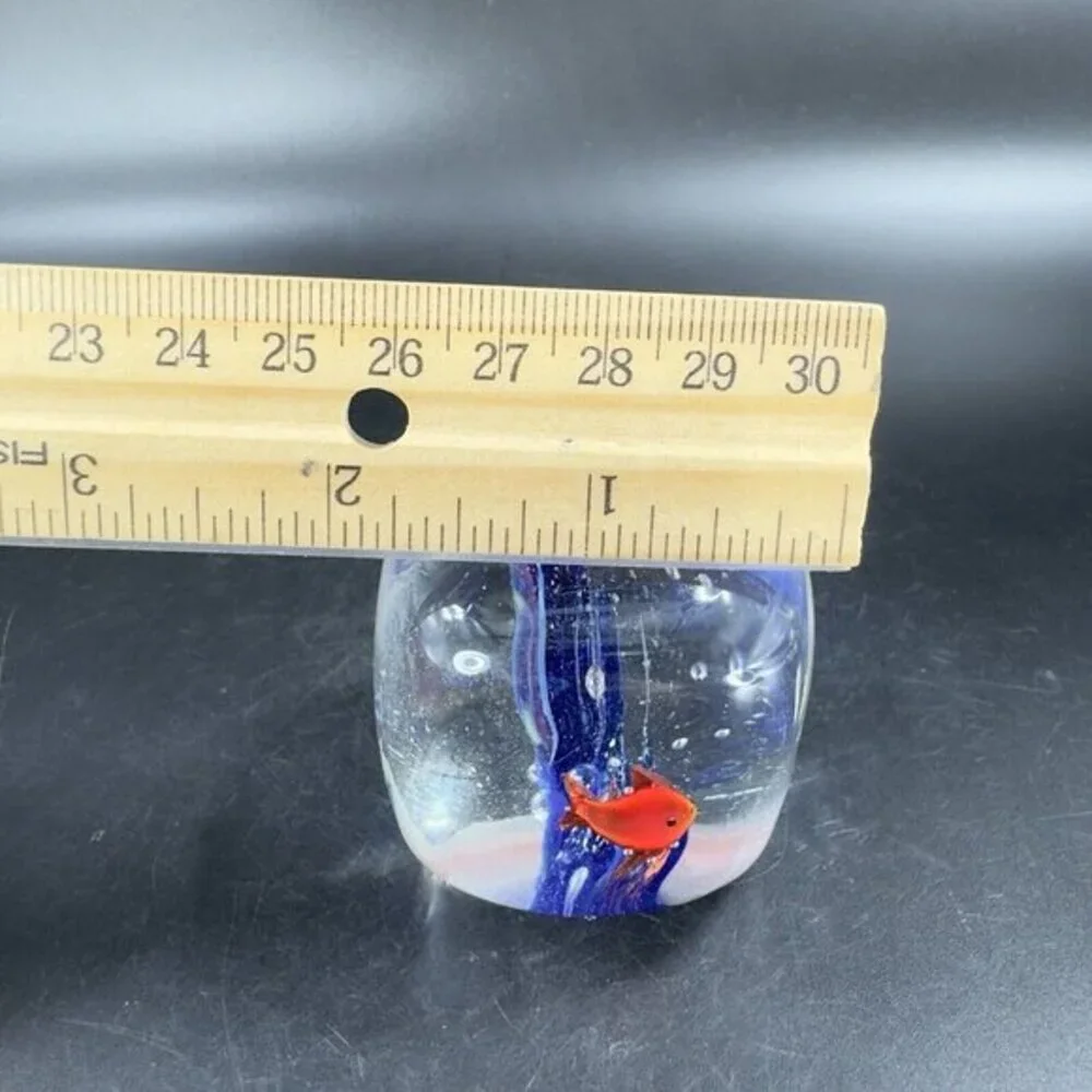 Vintage Art Glass Fish Aquarium Tank Paperweight Figurine Fish Small Bubbles VTG